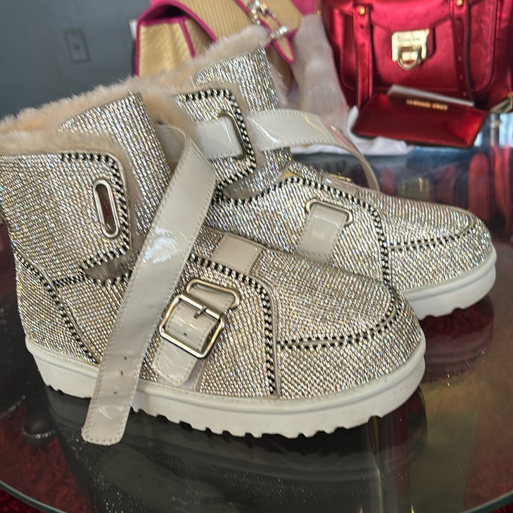 Beautiful rhinestones shoes